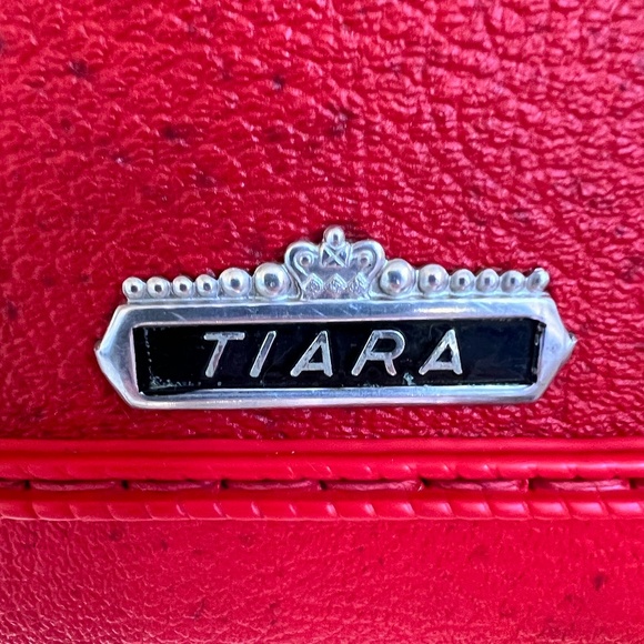 Luggage - Picture 4 of 11